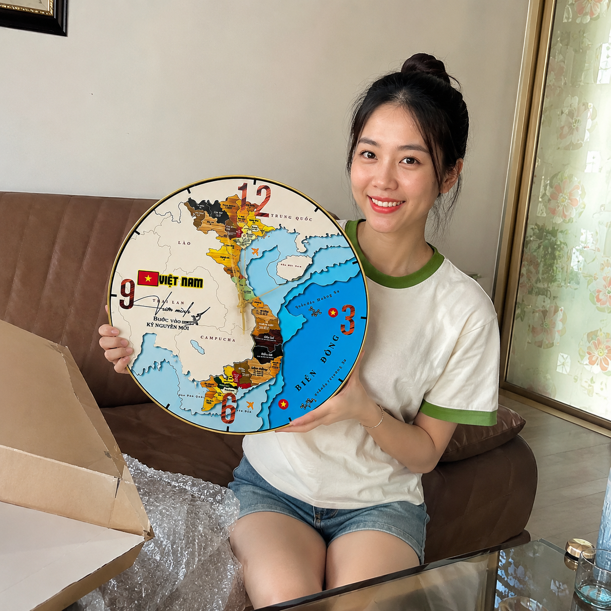 Khách nhận hàng Nguyệt Moon S