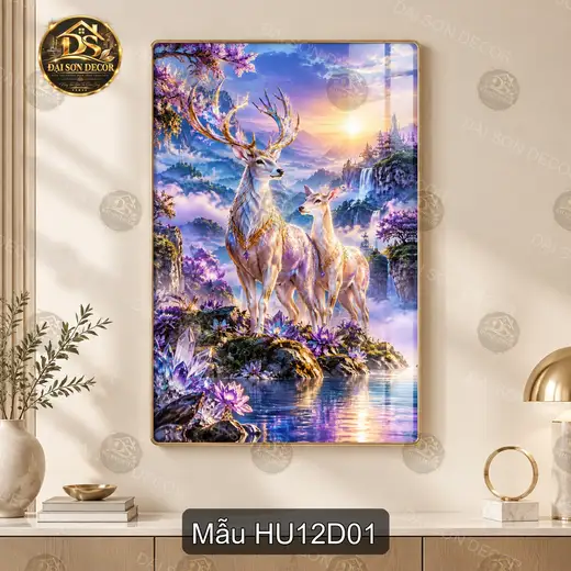 Tranh tráng gương Hươu 012 treo dọc phong cảnh hươu đôi núi rừng trang trí phòng khách