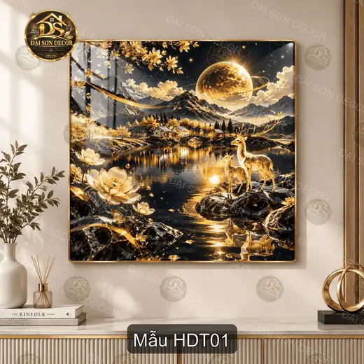 Tranh tráng gương Hươu dưới trăng trang trí treo tường phong cảnh nghệ thuật màu vàng sang trọng